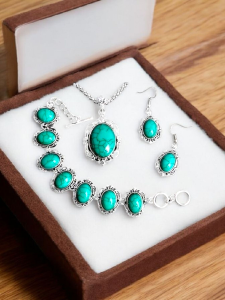 Vintage Turquoise Jewelry Set – Necklace, Bracelet & Earrings