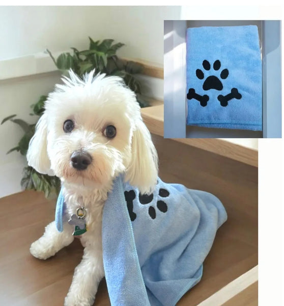 Pet Essentials Bundle – Microfiber Towel & Waste Bag Dispenser Set for Dogs