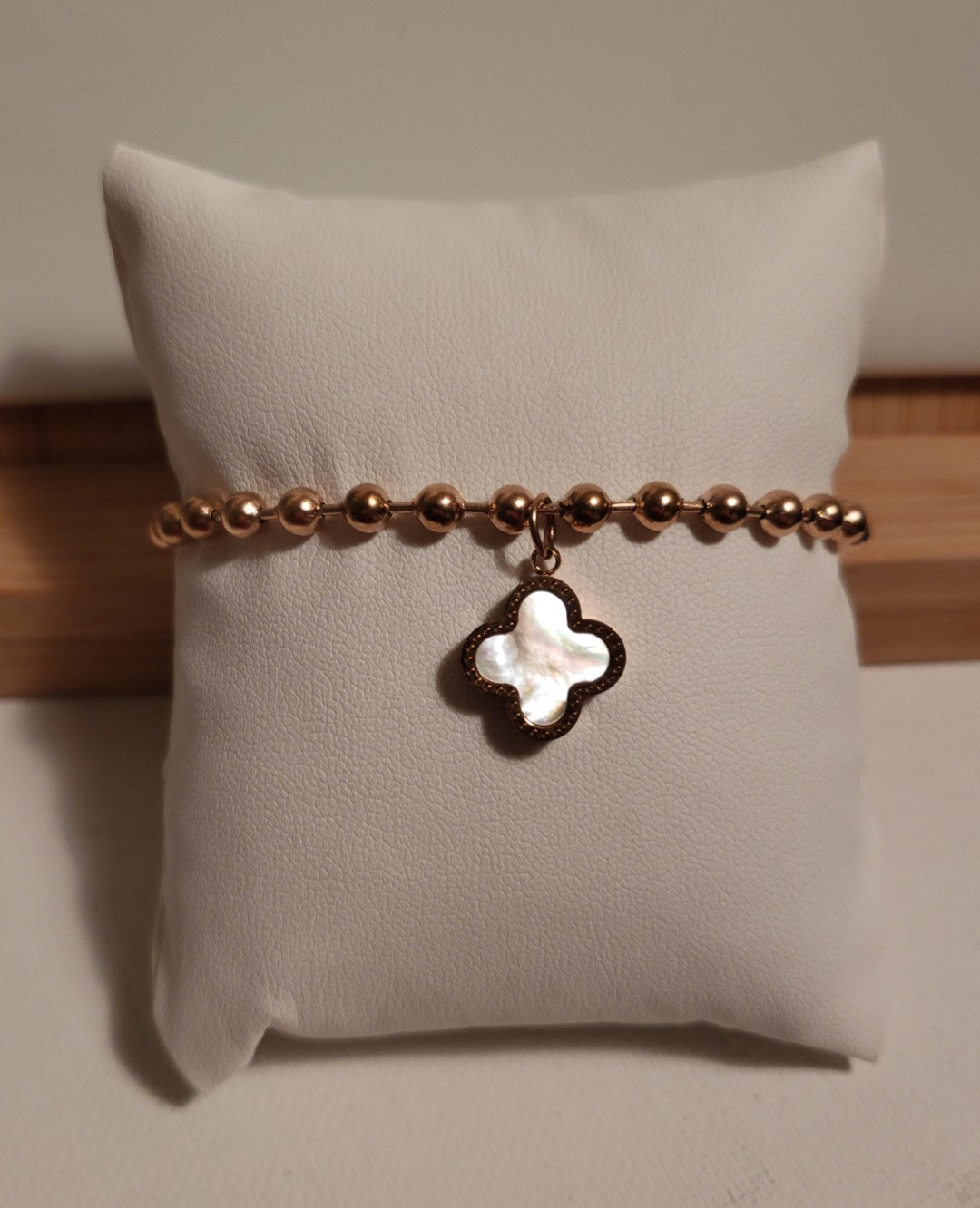 Black/White  Clover Bracelet