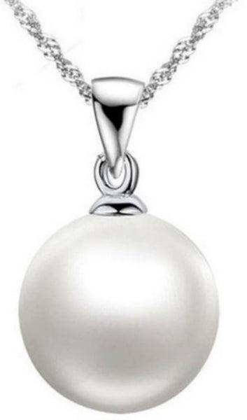 Classic Pearl Jewelry Set – Necklace & Earrings in White or Champagne