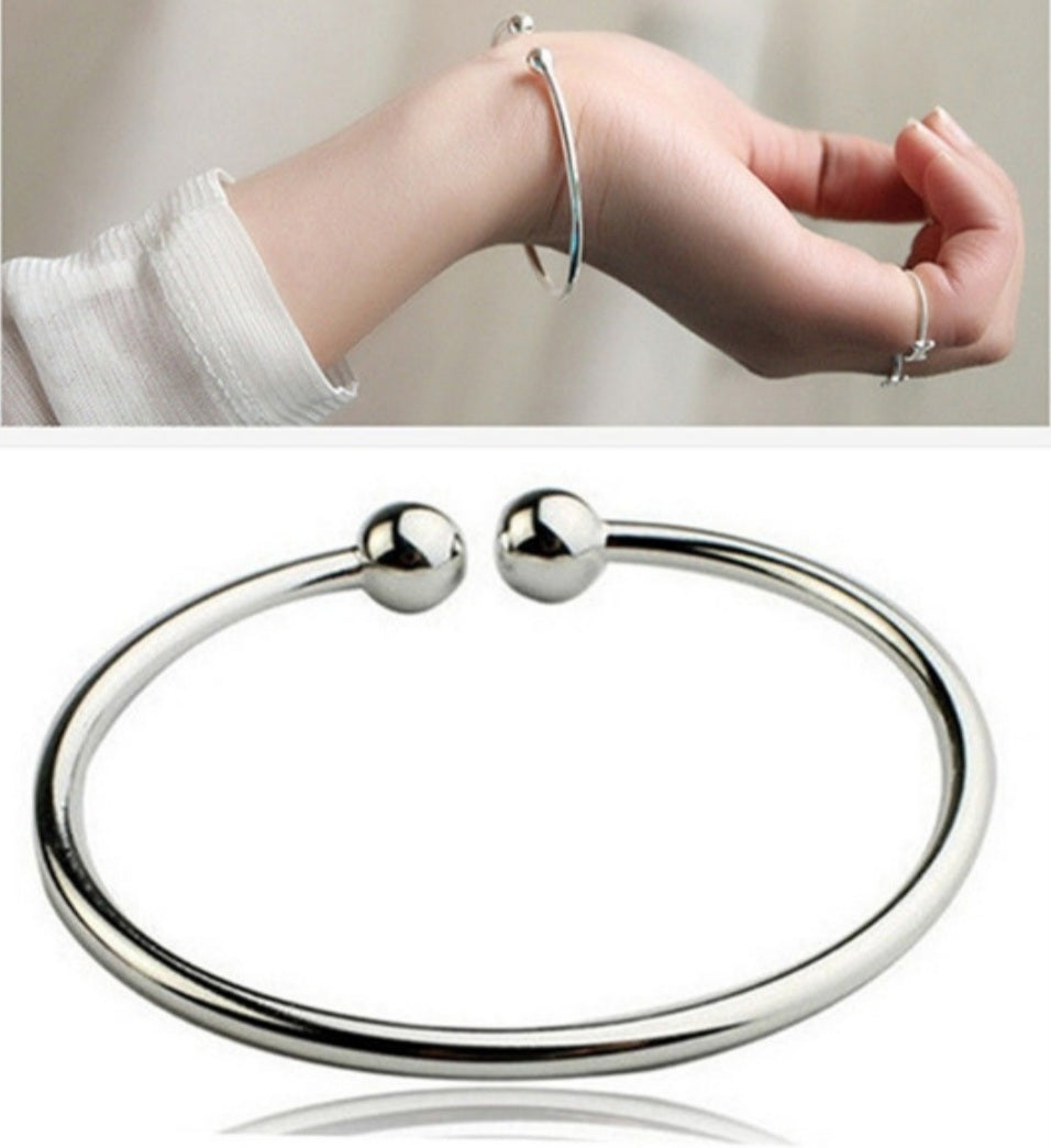 Smoth Bangle Bracelet