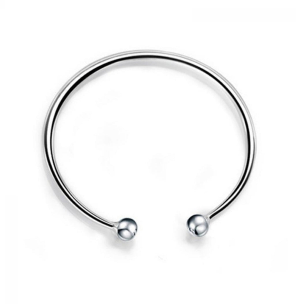 Smoth Bangle Bracelet