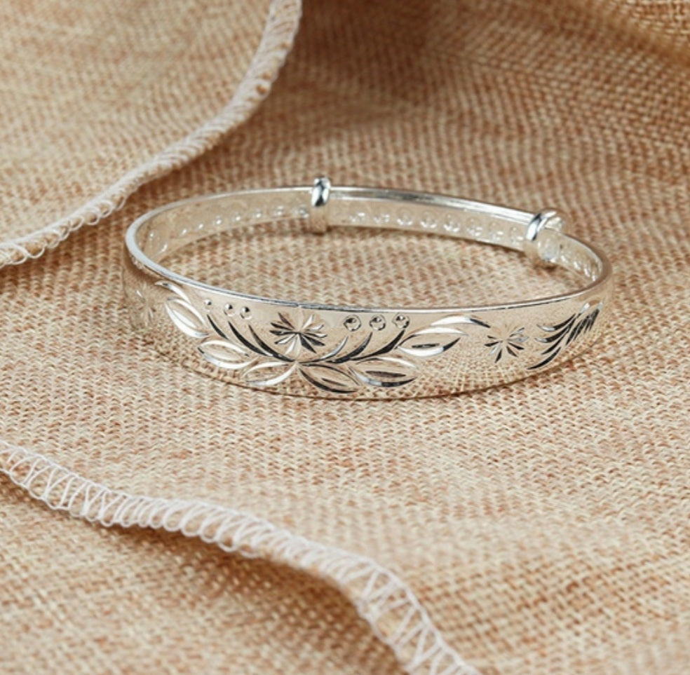 Adjustable Silver Bangle