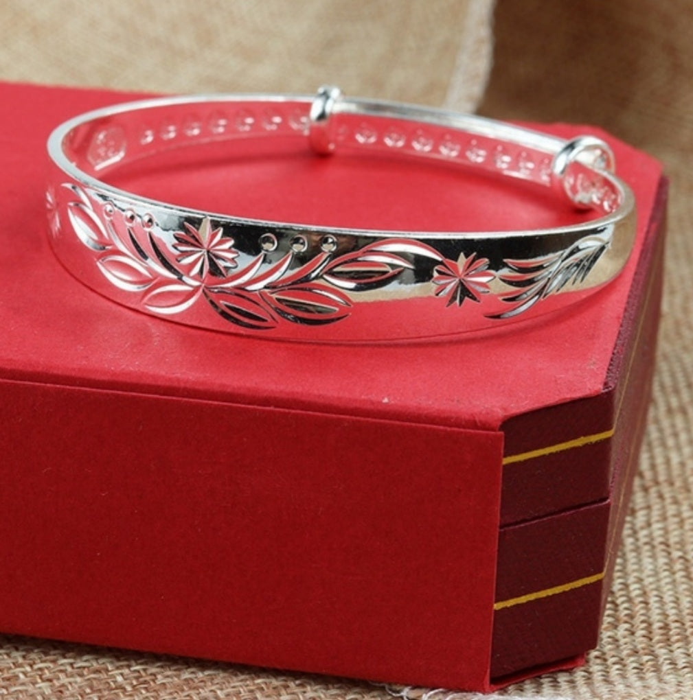 Adjustable Silver Bangle